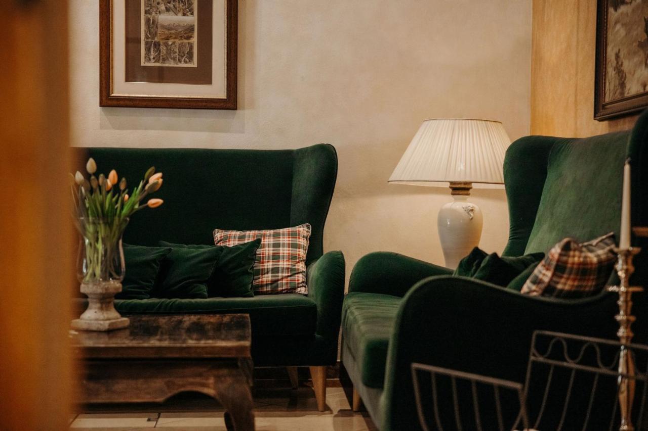 Lerchs Landhotel 상트조한임퐁가우 외부 사진