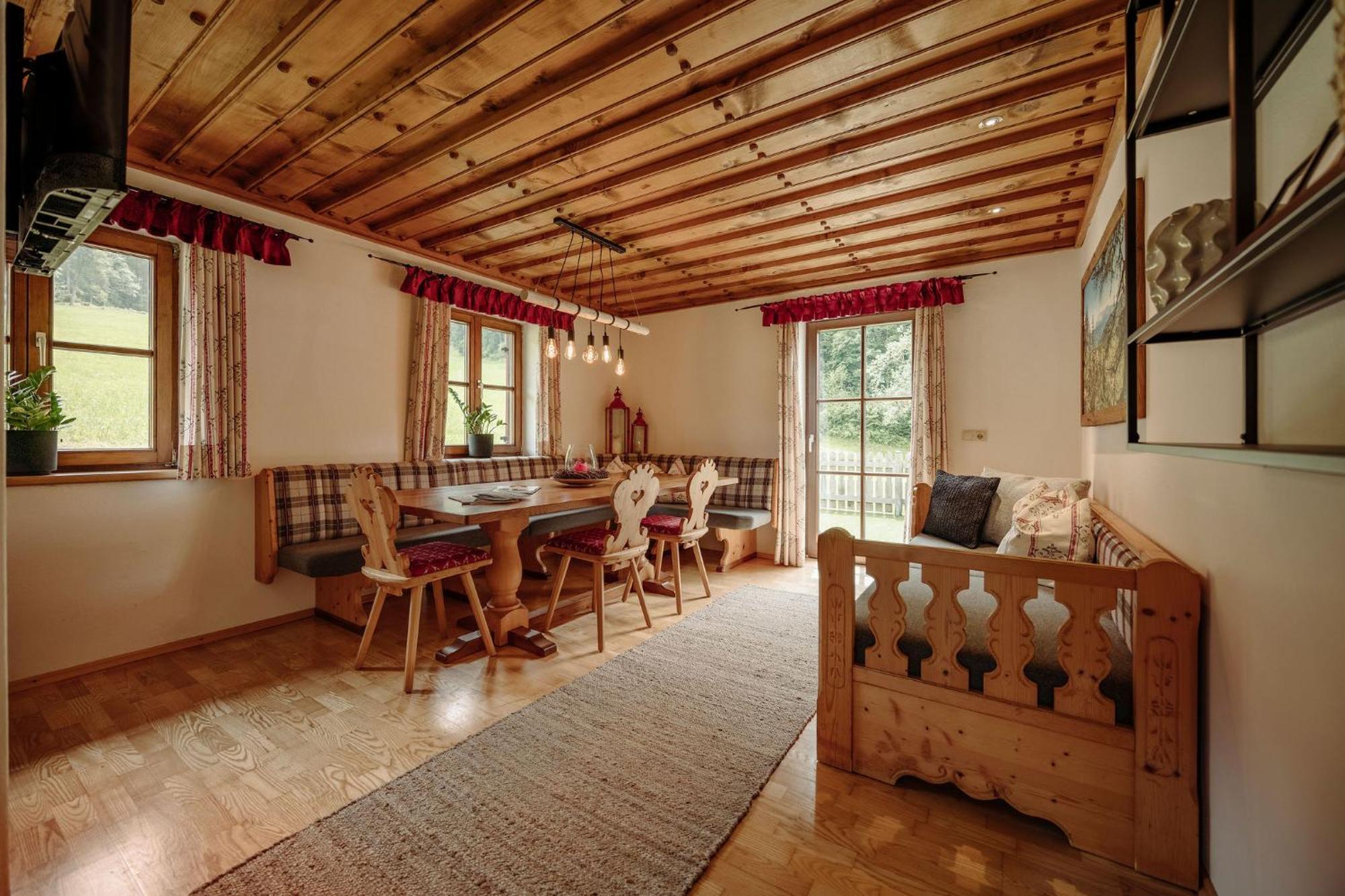 Lerchs Landhotel 상트조한임퐁가우 외부 사진