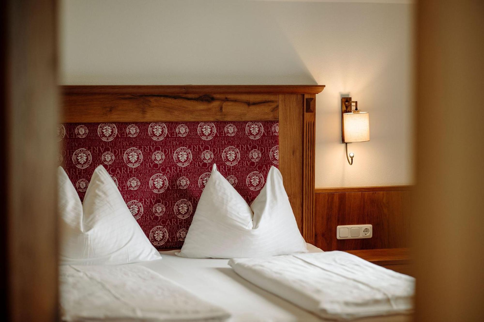 Lerchs Landhotel 상트조한임퐁가우 외부 사진