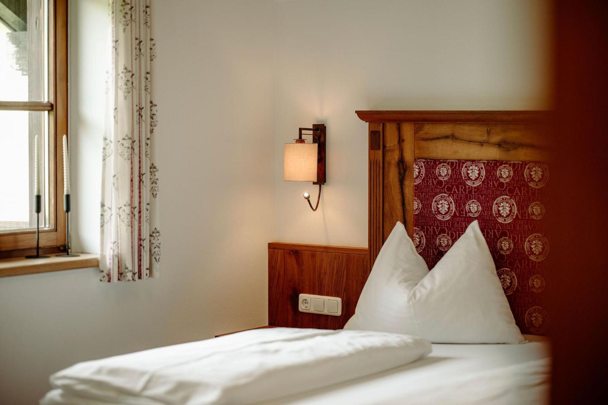 Lerchs Landhotel 상트조한임퐁가우 외부 사진