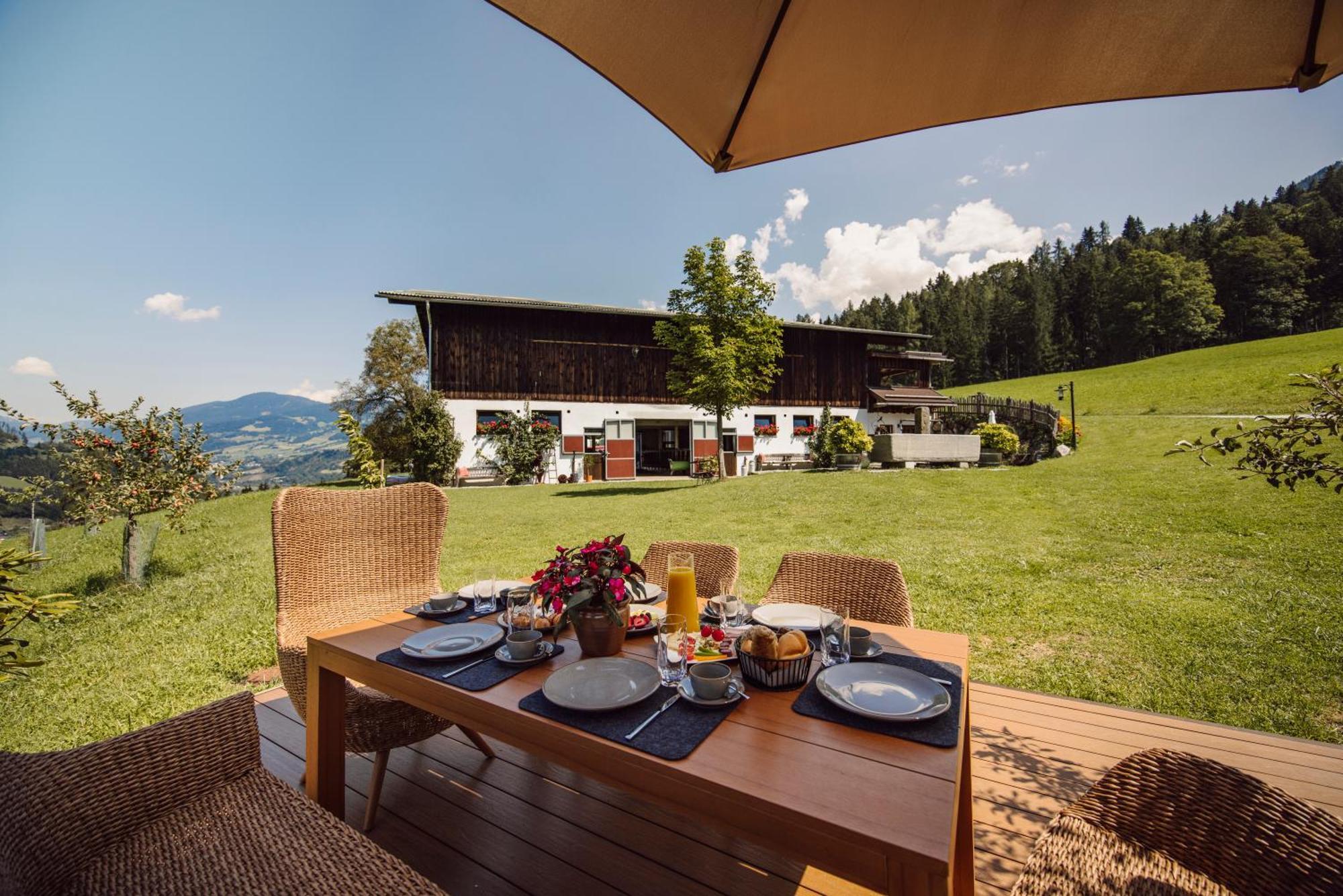 Lerchs Landhotel 상트조한임퐁가우 외부 사진
