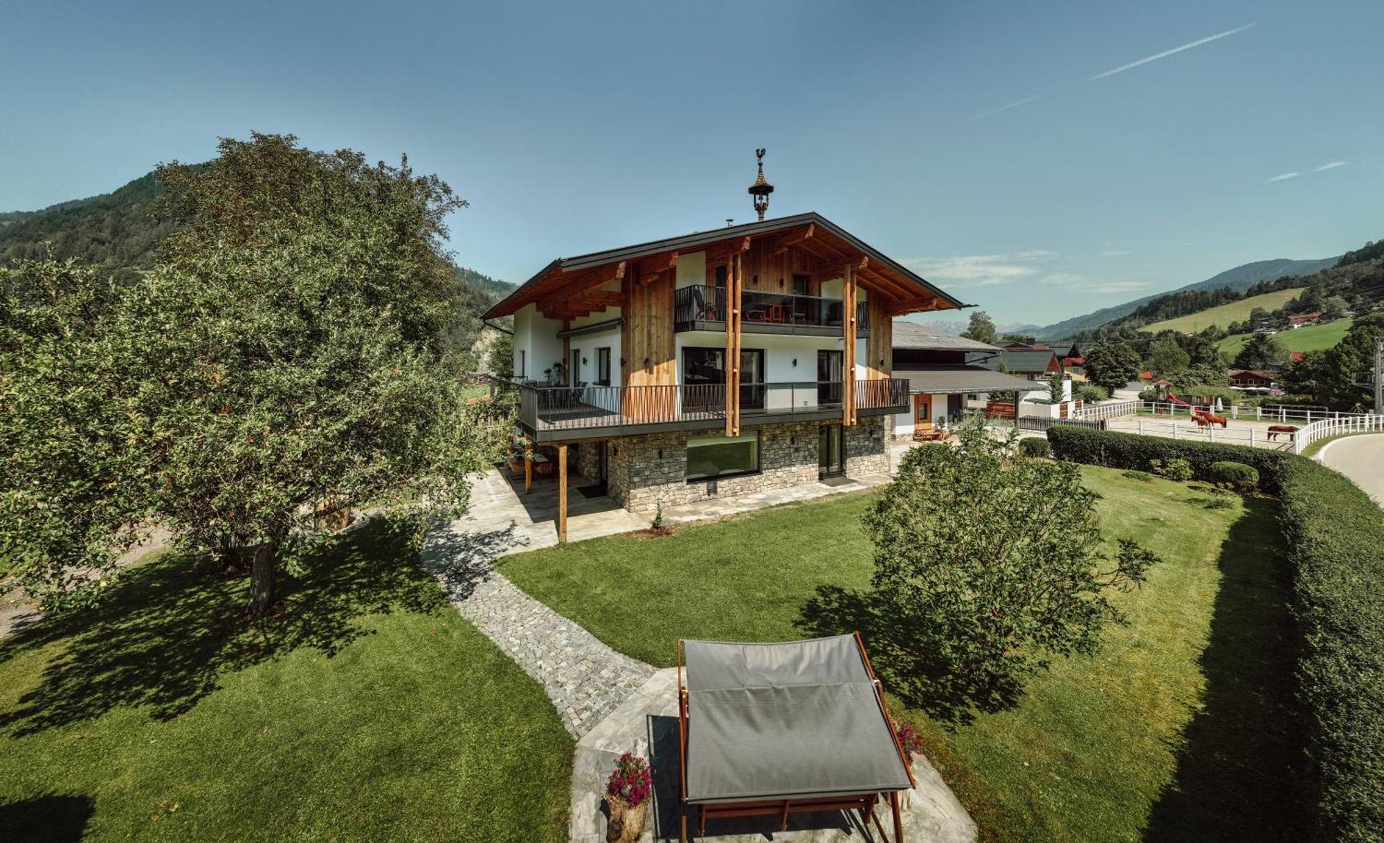 Lerchs Landhotel 상트조한임퐁가우 외부 사진